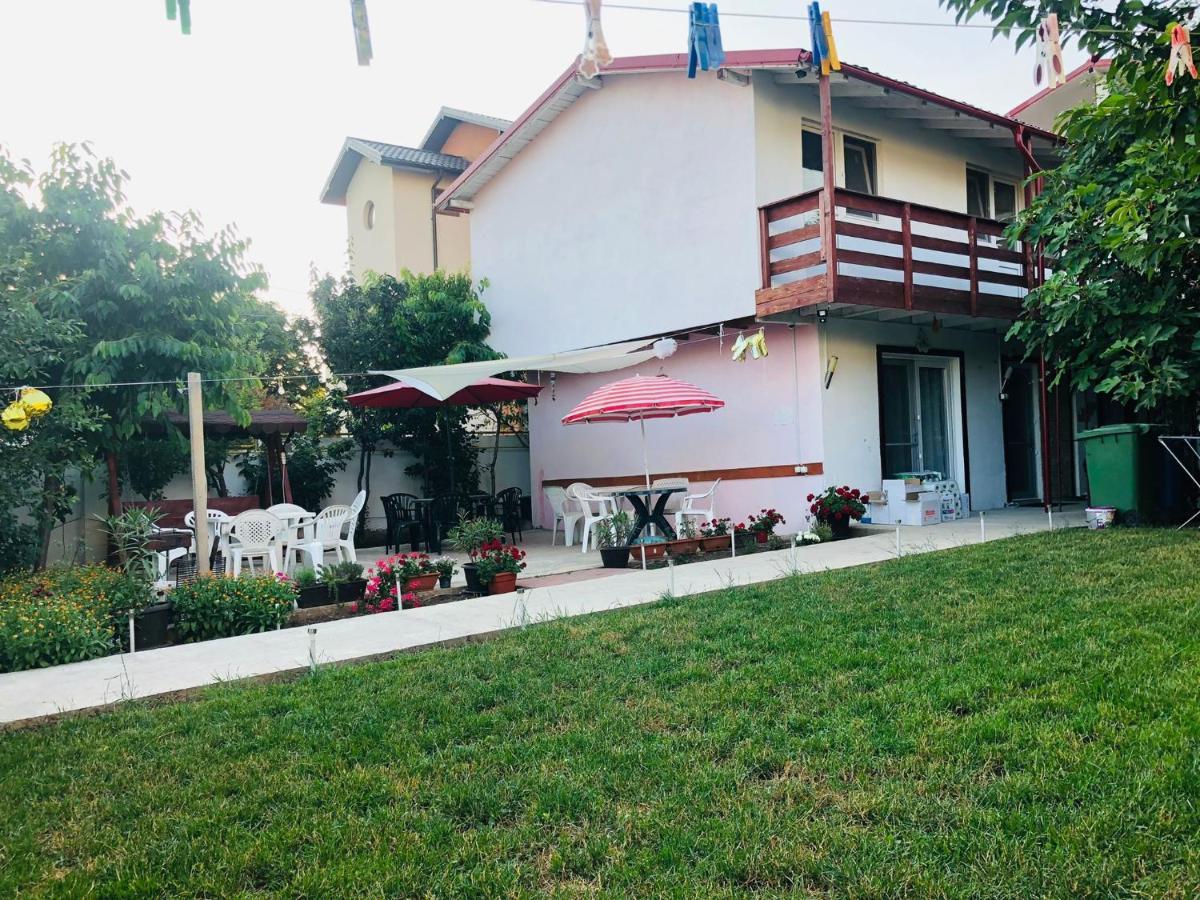 מלון קוסטינסטי Casa Andrei מראה חיצוני תמונה